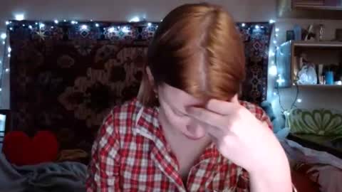Snapshot of miss_elistia_ chatting on February 28, 3:04 pm Elis online show from February 28, 3:04 pm