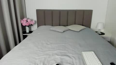 Emily online show from March 8, 5:22 pm