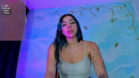 miss_evans_ online show from September 19, 5:44 am