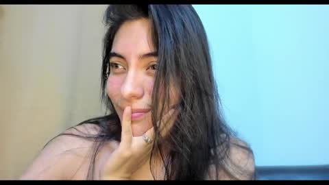 miss_eylens online show from May 31, 2:32 am
