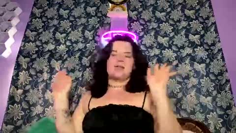 miss_honeypotpie online show from February 10, 12:35 am