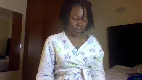 Miss Kiarrafit online show from October 30, 2:06 pm