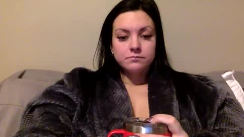 Snapshot of miss_maci_xo chatting on February 17, 11:44 am Maci online show from February 17, 11:44 am