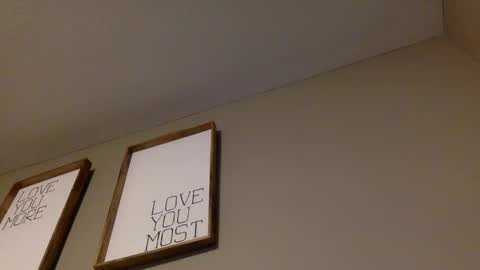 Snapshot of miss_maci_xo chatting on February 20, 11:31 am Maci online show from February 20, 11:31 am