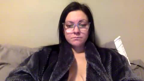 Snapshot of miss_maci_xo chatting on February 25, 11:10 am Maci online show from February 25, 11:10 am