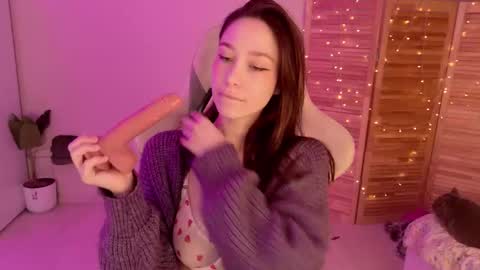 Mamma Mia online show from December 15, 4:30 am