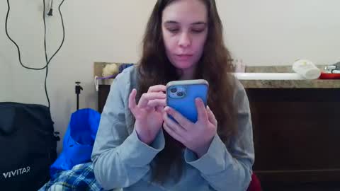 Bella online show from February 25, 4:54 pm