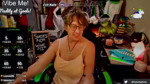 Tulsa Mae aka Mz. Pahkah online show from October 7, 2:07 am