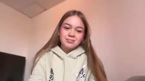 Ameliahs online show from October 2, 1:10 pm