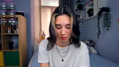 Snapshot of misschaotic_ chatting on September 30, 7:30 am Shelley online show from September 30, 7:30 am