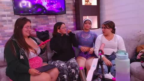 misscheelsee_as online show from May 30, 3:05 am