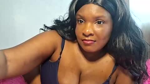 misscleopatravii online show from August 3, 9:43 pm