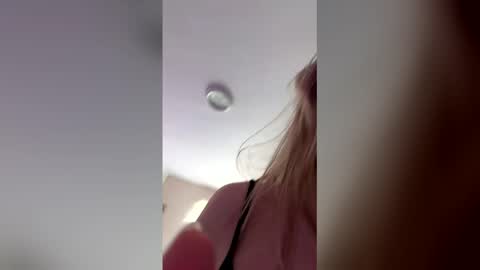 misscorielee2 online show from April 30, 6:02 pm