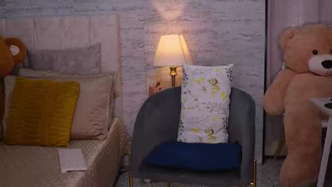 D A N A online show from November 23, 10:30 pm