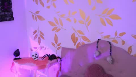 Snapshot of misselektra__ chatting on October 22, 3:42 am ELEKTRA online show from October 22, 3:42 am