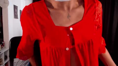 Emilie Diaz online show from March 12, 4:44 pm