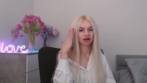 EMMA online show from January 29, 1:16 am