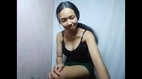 MadagascarQueen online show from March 21, 7:25 am