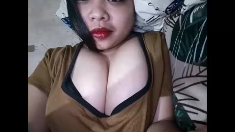 Missi online show from November 6, 7:06 pm