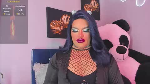 kassandra lazcano online show from October 11, 1:43 am