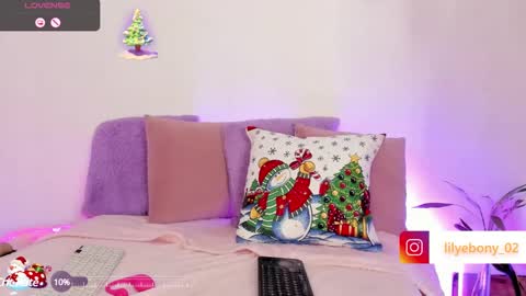 Snapshot of misslilith69 chatting on December 10, 3:44 pm lyly  independient model online show from December 10, 3:44 pm