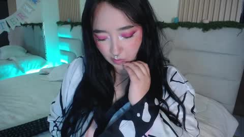 Miss Loise online show from March 31, 3:51 am