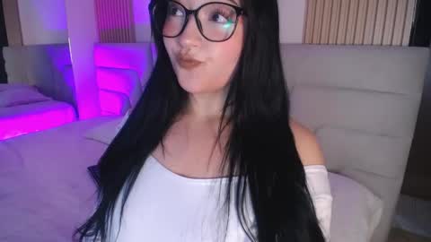 Miss Loise online show from May 6, 3:34 am