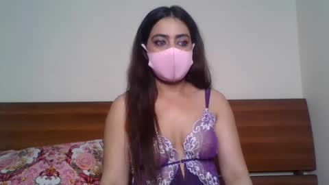 Snapshot of missmask24 chatting on September 21, 1:59 pm Missmask24 online show from September 21, 1:59 pm