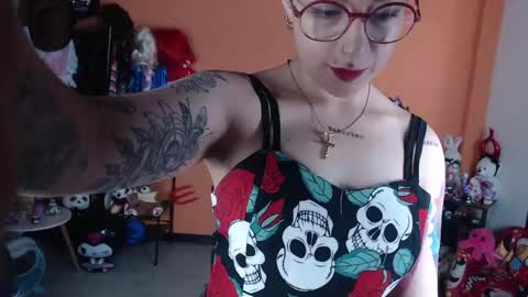 Miss Mia online show from June 3, 1:58 pm