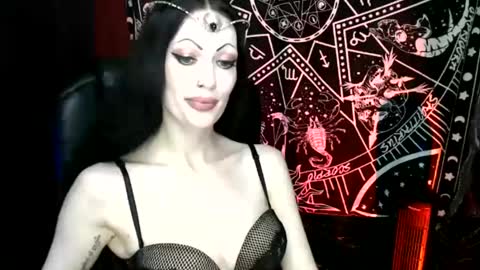 MissMoonDoll online show from February 19, 4:23 am