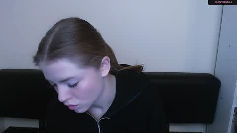 Olivia online show from January 3, 7:49 am