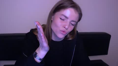 Olivia online show from February 21, 1:55 am