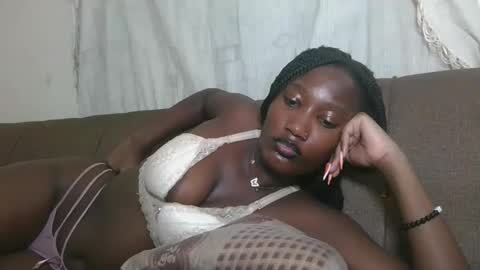 pretty gal online show from October 30, 11:33 am