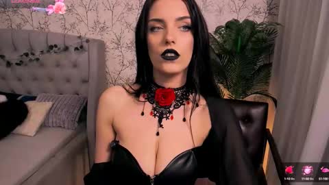 Emily online show from October 11, 8:23 pm