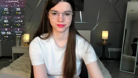 misss_evelyne online show from February 9, 2:04 am