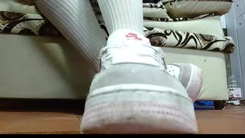 TELL ME MISS online show from September 24, 4:14 pm