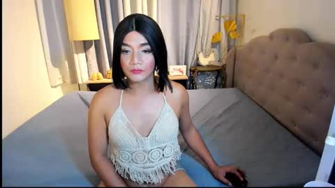 Snapshot of misstress_kyrie chatting on October 22, 9:34 am K Y R I E online show from October 22, 9:34 am