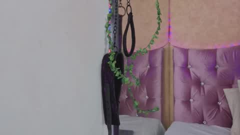 Stefanny online show from March 18, 2:12 pm