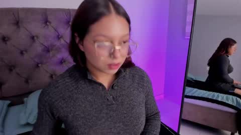 Snapshot of missy_davis chatting on October 6, 9:54 pm Miss online show from October 6, 9:54 pm