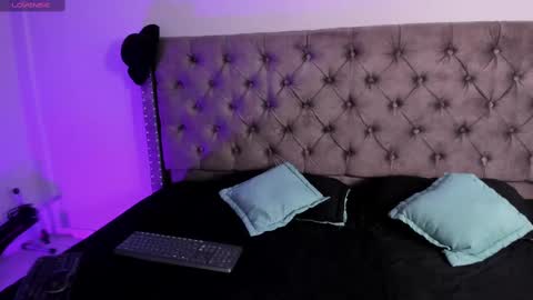 Snapshot of missy_davis chatting on September 11, 8:32 pm Miss online show from September 11, 8:32 pm