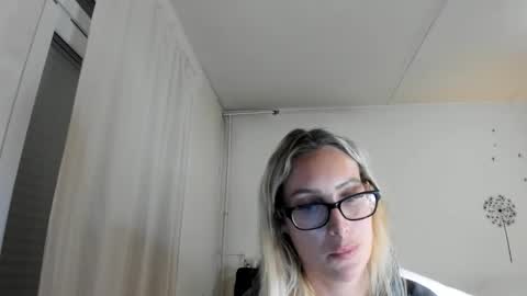 Snapshot of missy_matrix chatting on October 4, 7:11 pm Missy matrix online show from October 4, 7:11 pm