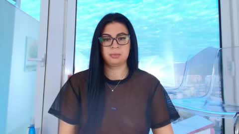 missyscarlet online show from April 19, 4:13 am