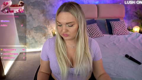 Snapshot of missyymartinezz chatting on February 4, 1:16 pm Amely online show from February 4, 1:16 pm