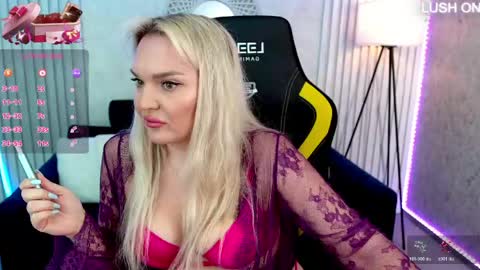 missyymarty online show from April 18, 8:16 am