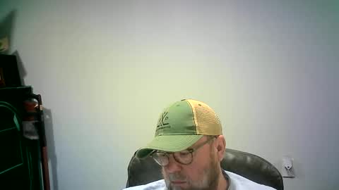 Mr. Happy online show from September 22, 5:22 am