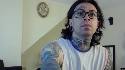     online show from December 14, 4:13 pm