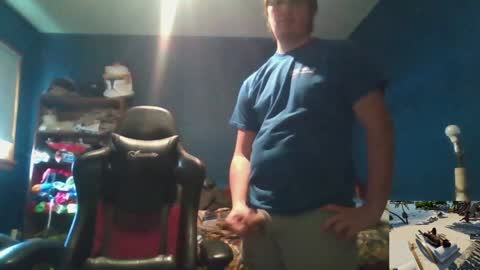 Snapshot of misterrileyd chatting on February 4, 6:06 pm MisterRileyD online show from February 4, 6:06 pm