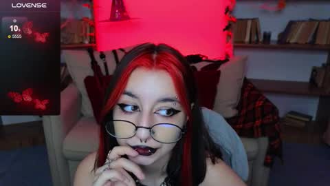 Marcelline online show from October 24, 9:54 am