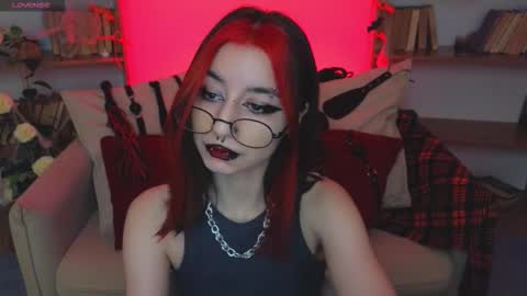 Marcelline online show from October 22, 7:11 am