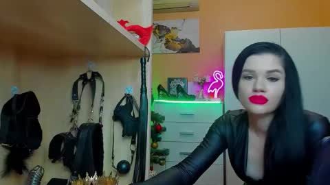 Mistress Kristi online show from December 19, 11:11 pm